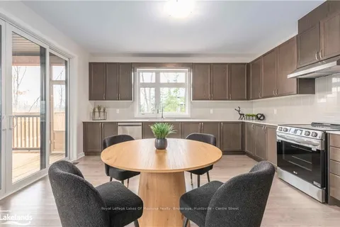 1009 BOYNE RIDGE Crt, Lake of Bays, ON P1H 2J6