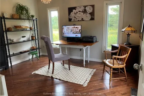 1041 SKYLINE Dr, Armour, ON P0A 1C0