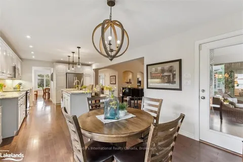 33 SOUTH HARBOUR Dr, Kawartha Lakes, ON K0M 1A0