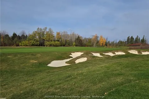 159 INDIAN Circ, Blue Mountains, ON N0H 1J0