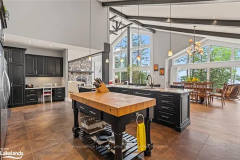 1827 CRYSTAL LAKE ROAD, Galway-Cavendish and Harvey, ON K0M 2A0