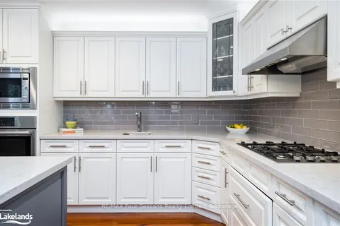 110 SCOTTS Crt, Blue Mountains, ON N0H 1J0