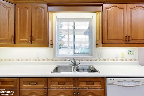 57 FAIRWAY Ave, Meaford, ON N4L 1X8