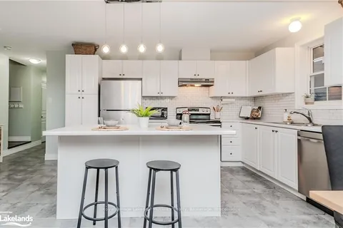 80 FIELDSTREAM Chse, Bracebridge, ON P1L 0A7