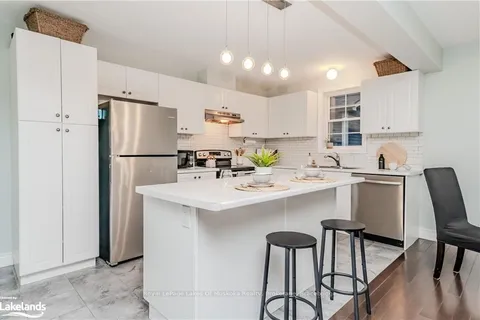 80 FIELDSTREAM Chse, Bracebridge, ON P1L 0A7