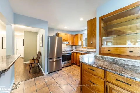 221 DILL St, Bracebridge, ON P1L 1E2