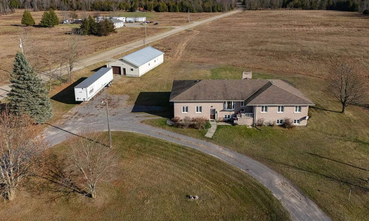 3460 Shannonville Rd, Tyendinaga, ON K0K 2Y0