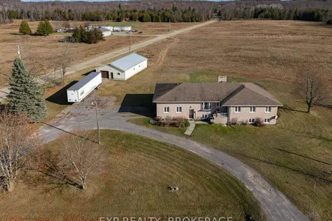 3460 Shannonville Rd, Tyendinaga, ON K0K 2Y0