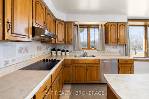 3460 Shannonville Rd, Tyendinaga, ON K0K 2Y0