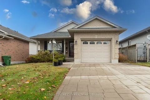 3 COTTONWOOD Dr, St. Thomas, ON N5P 4M3
