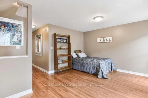 5 SHERMAN Lane, ON K6V 7M1