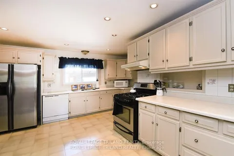 5103 Dundas Street, Thames Centre, ON N0M 2P0