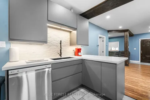 85 Brisbin St, London, ON N5Z 2L7