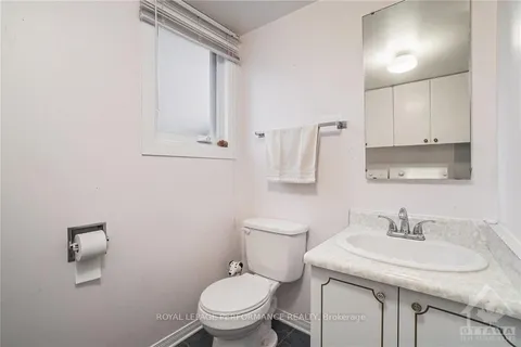 2192 EMARD Cres, Beacon Hill North - South and Area, ON K1J 6K6