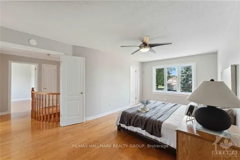 20 FORESTGLADE Cres, Hunt Club - South Keys and Area, ON K1G 5X3