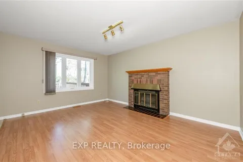 3754 AUTUMNWOOD St, Blossom Park - Airport and Area, ON K1T 2K8