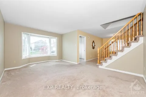 3754 AUTUMNWOOD St, Blossom Park - Airport and Area, ON K1T 2K8