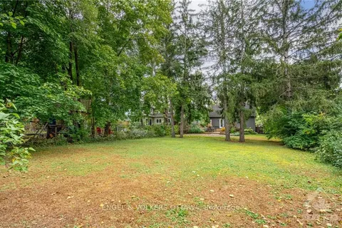 241 PLEASANT PARK Rd, Alta Vista and Area, ON K1H 5M4