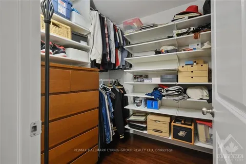 314 FLORA St, Ottawa Centre, ON K1R 5S3