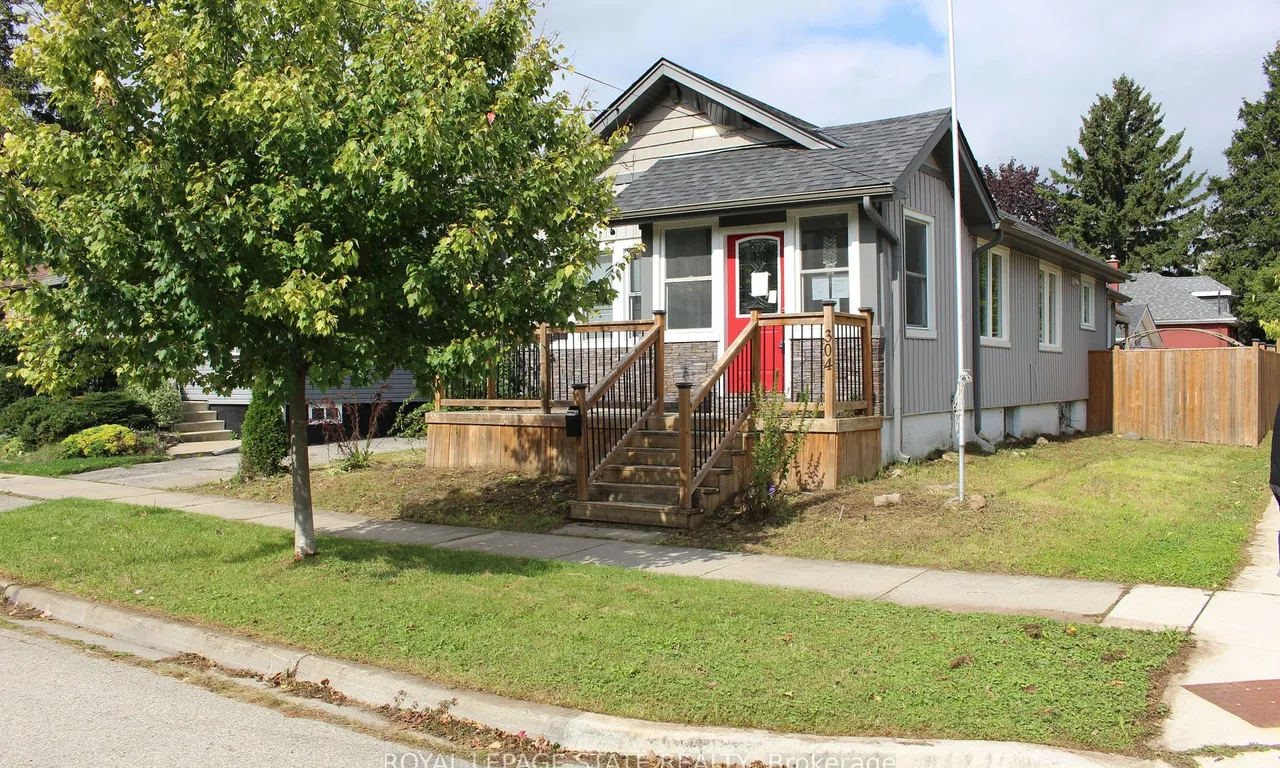 304 Nelson St, Brantford, ON N3S 4C8