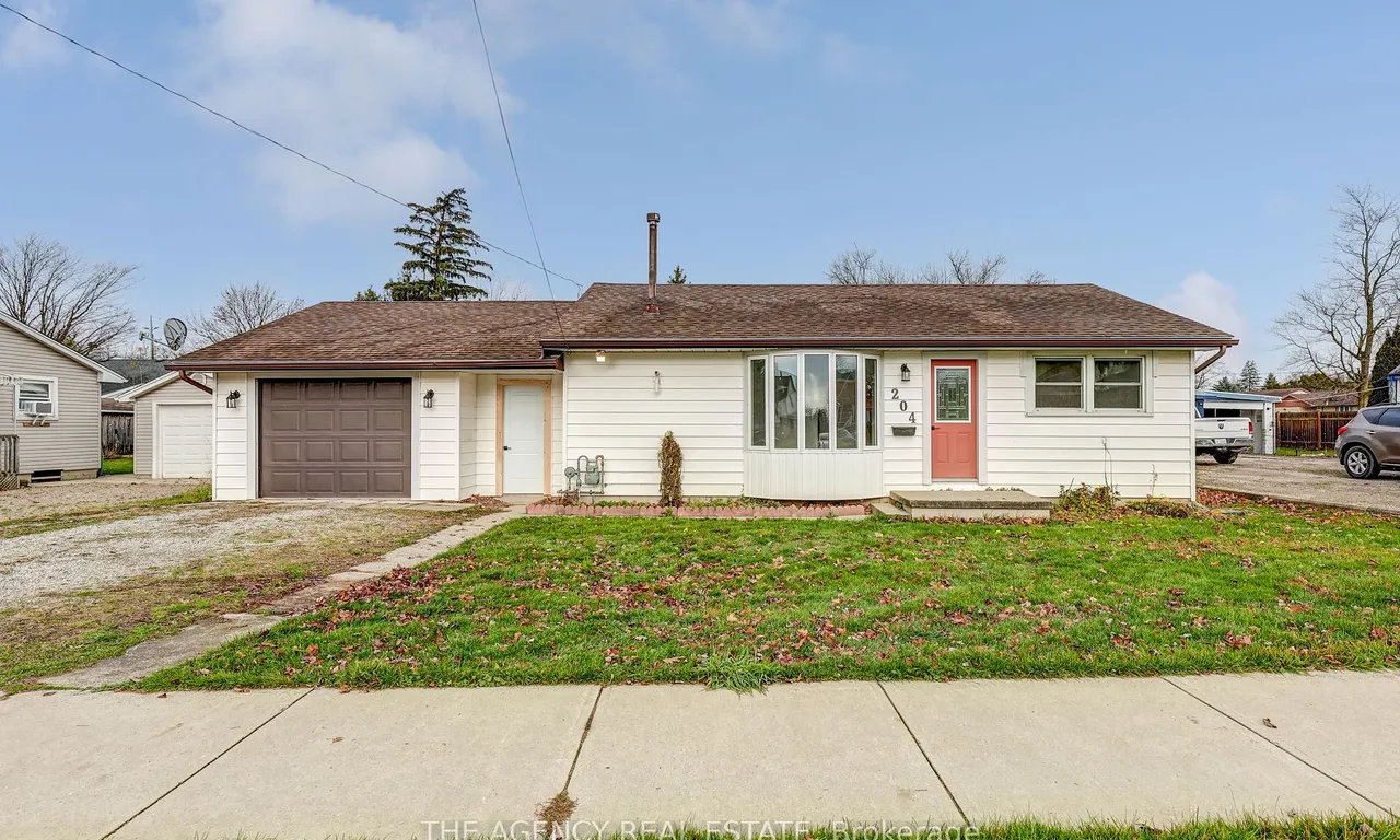 204 Symes St, Southwest Middlesex, ON N0L 1M0