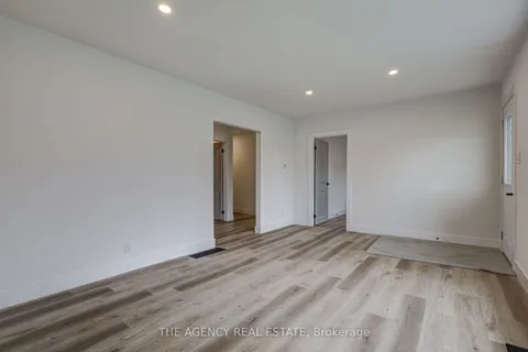 204 Symes St, Southwest Middlesex, ON N0L 1M0