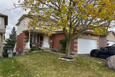 238 Briarmeadow Dr, Kitchener, ON N2A 4C4