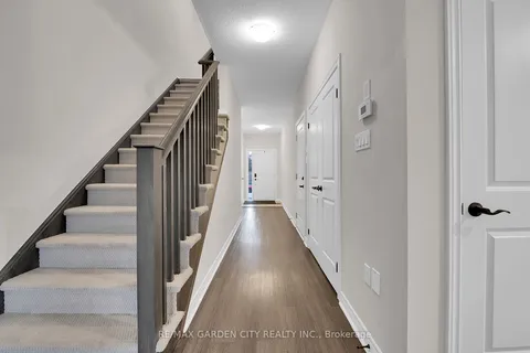 44 Dennis Dr, West Lincoln, ON L0R 2A0