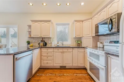 2 KINMOUNT PRIVATE, Kanata, ON K2T 1K1
