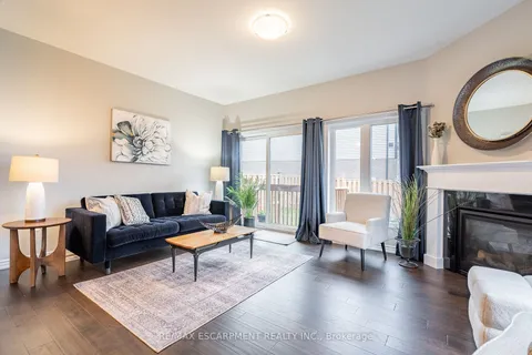 4012 Crown St, Lincoln, ON L3J 0S3