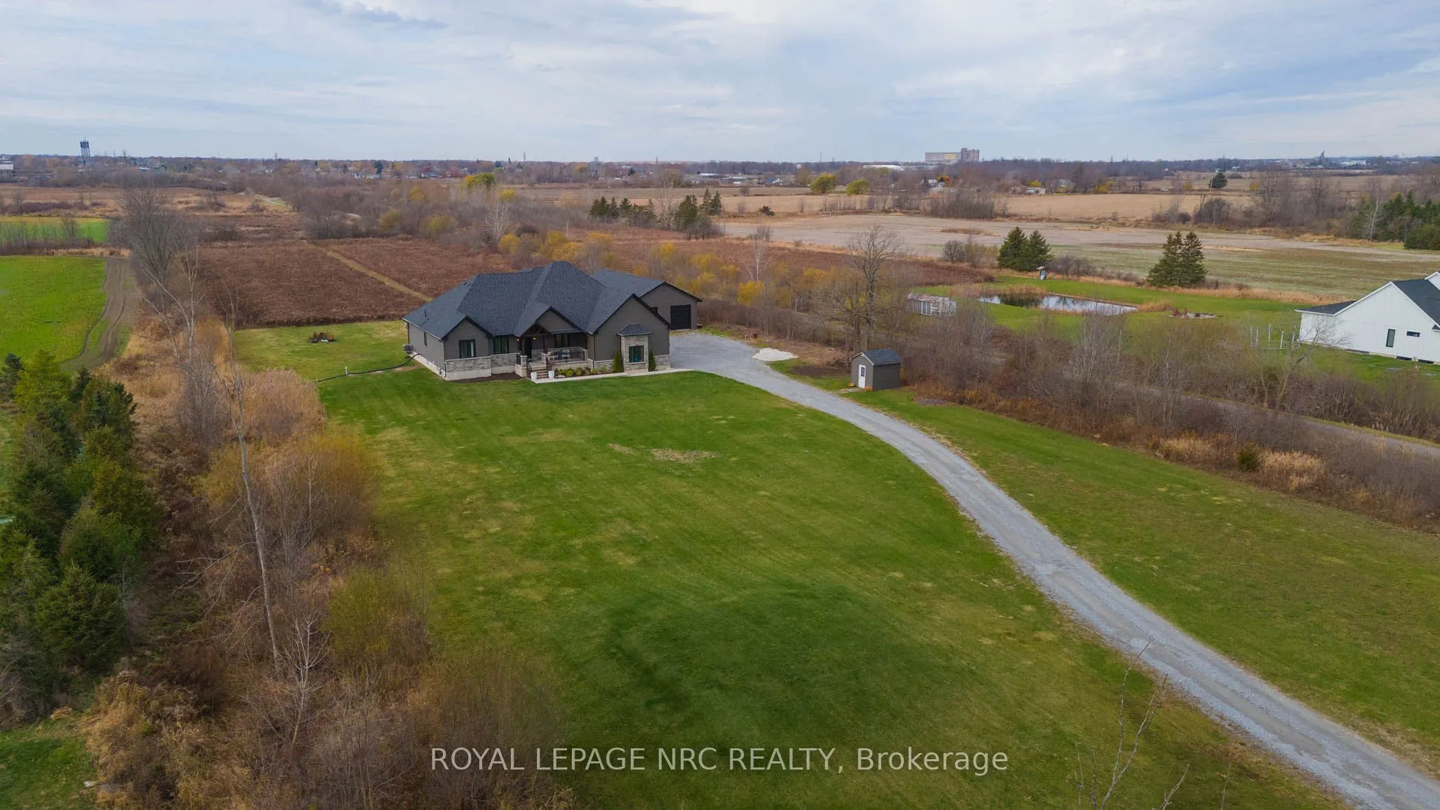 856 Lorraine Road, Port Colborne, ON L3K 5V5