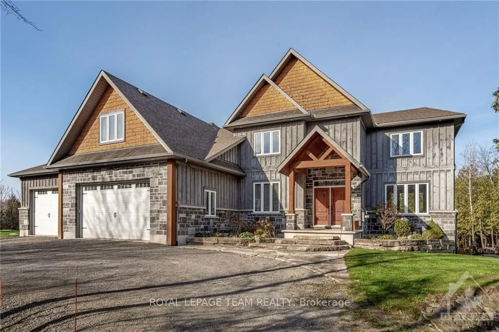8044 ADAM BAKER Way, Greely - Metcalfe - Osgoode - Vernon and Area, ON K0A 2P0