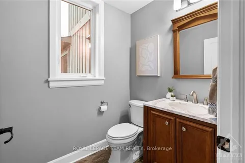 8044 ADAM BAKER Way, Greely - Metcalfe - Osgoode - Vernon and Area, ON K0A 2P0