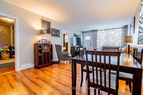 20 Richmond St, Thorold, ON L2V 3G4