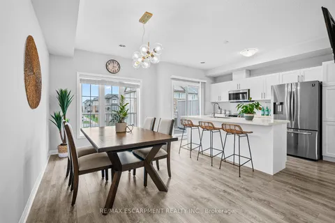 271 Dalgleish Tr, Hamilton, ON L0R 1P0