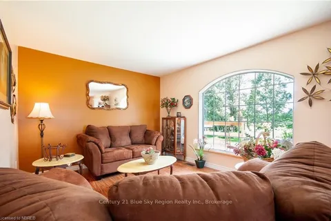212 RIVER Road, Chisholm, ON P0H 1Z0