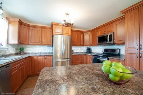 212 RIVER Road, Chisholm, ON P0H 1Z0