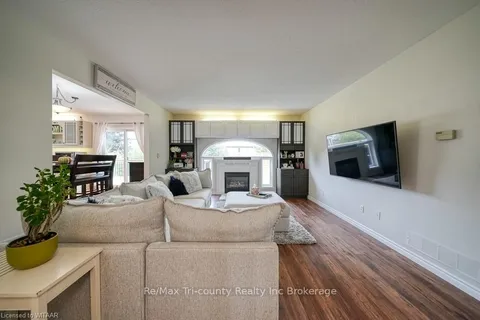 37 PRIMROSE Dr, Tillsonburg, ON N4G 5S7