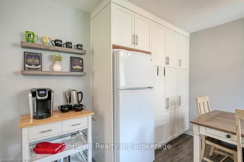 234 PARK Row, Woodstock, ON N4S 1W3