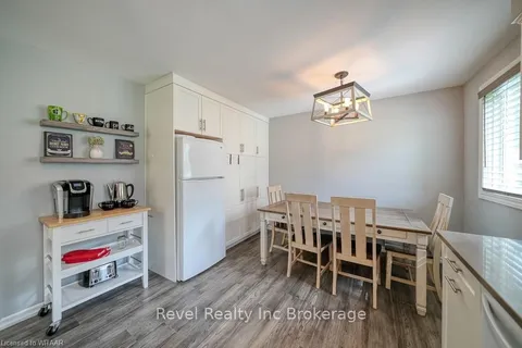 234 PARK Row, Woodstock, ON N4S 1W3