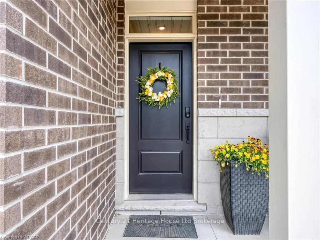 44 LARK St, Tillsonburg, ON N4G 0K3