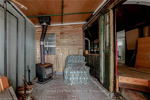 6 BIDWELL Street, Tillsonburg, ON N4G 3T3