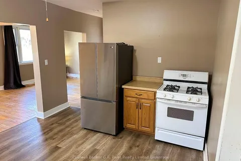 25 FOURTH St, Tillsonburg, ON N4G 1H1