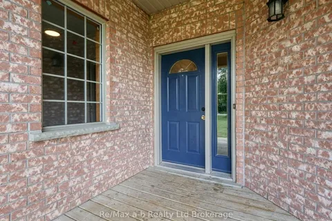 26202 BEAR CREEK ROAD, North Middlesex, ON N0M 2M0