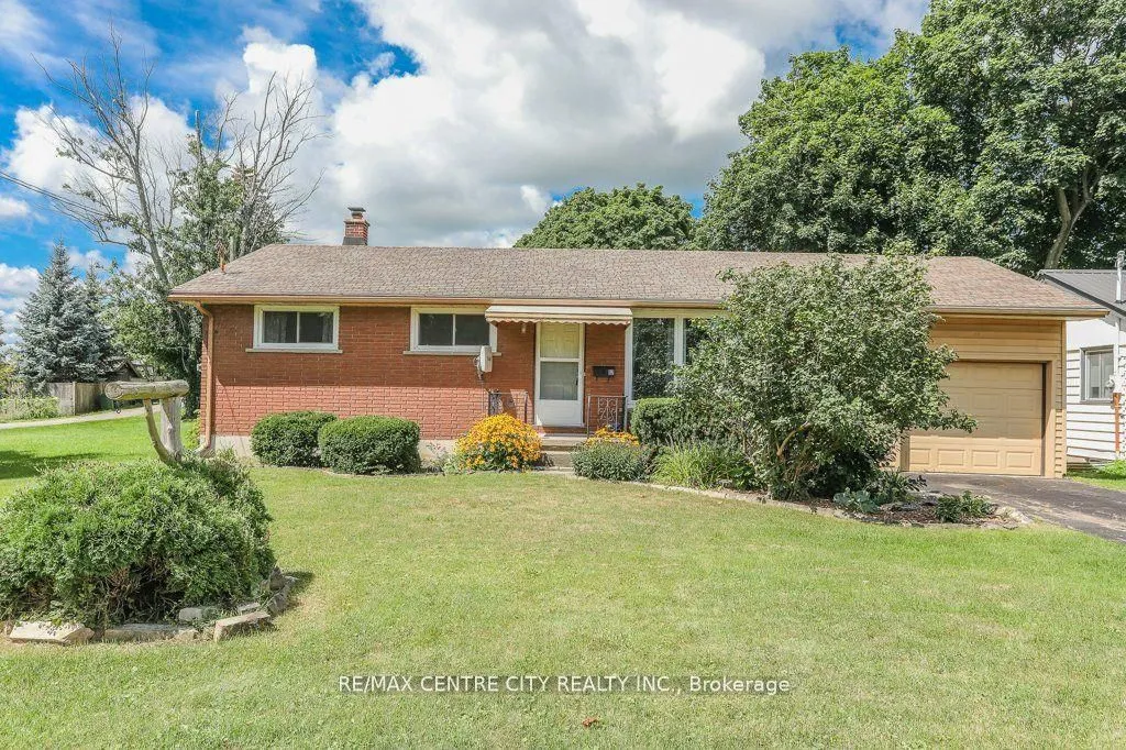 82 Fairview Ave, St. Thomas, ON N5R 4X6
