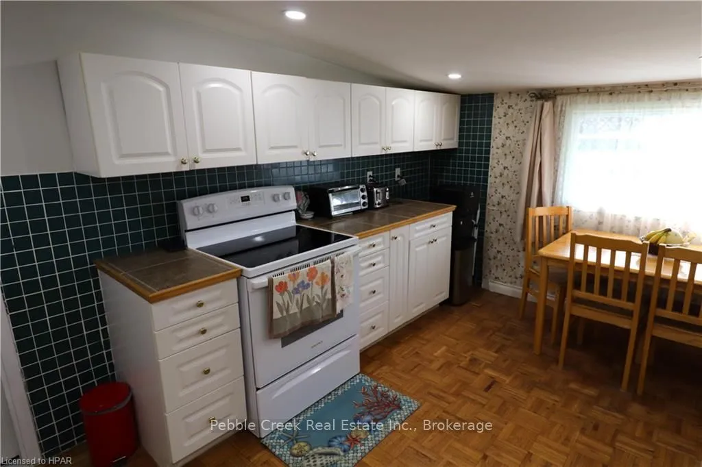 28 SUTTON Drive, Ashfield-Colborne-Wawanosh, ON N7A 3Y3