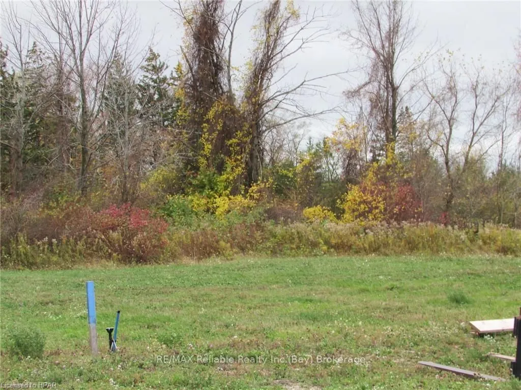 2 THIMBLEWEED Drive, Bluewater, ON N0M 1G0