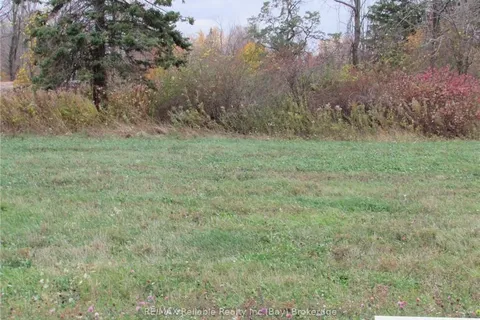 2 THIMBLEWEED Drive, Bluewater, ON N0M 1G0