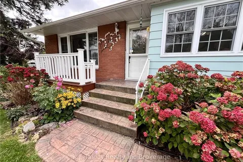 154 BLAKE Street, Goderich, ON N7A 1E3