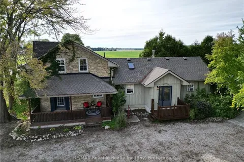 37980 DASHWOOD Rd, Bluewater, ON N0M 1N0